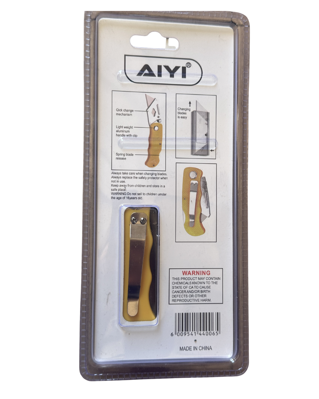 AIYI Folding Utility Knife with Spare Blades