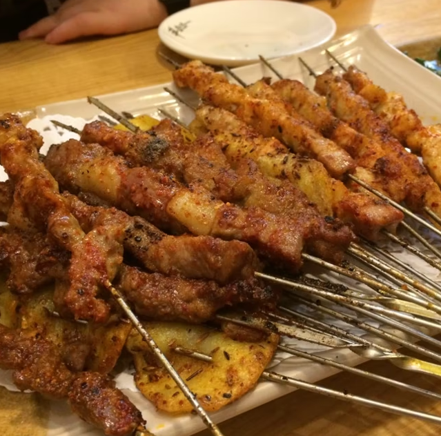 OWSOM Wood-Handled Barbecue Skewers – 10 Piece Set (42cm)