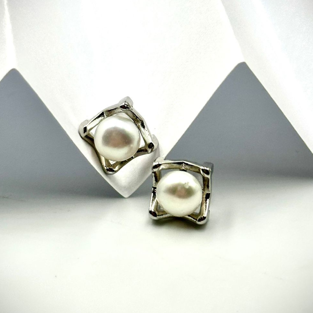 Pearl Earrings (PE25001)